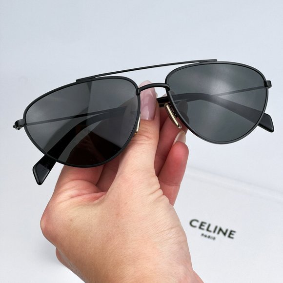 Celine CL40077U 02A Sunglasses Matte Black Smoke Pilot Unisex CL 40077U - Picture 2 of 13